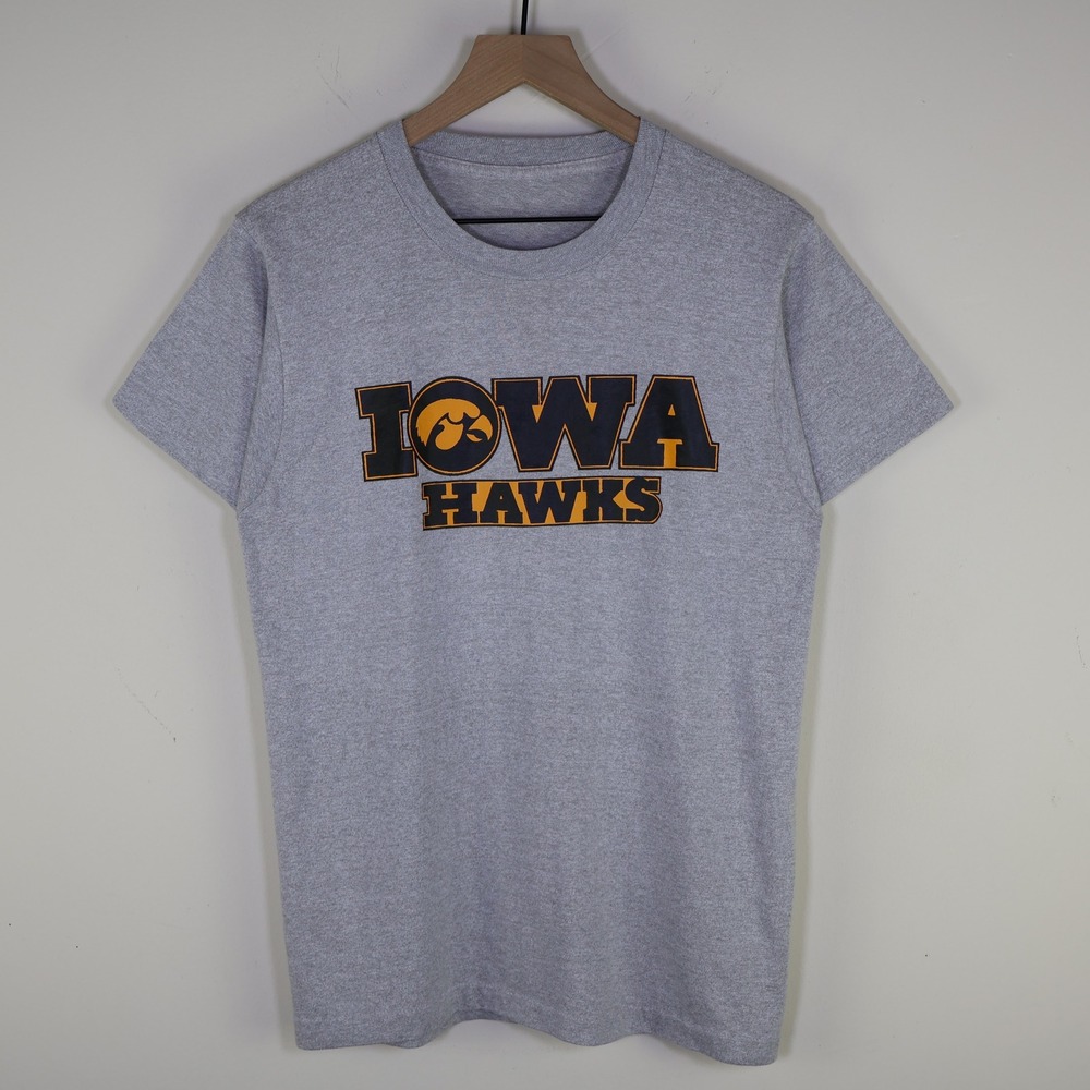 Vintage 80s Iowa Hawkeyes T-Shirt Single Stitch Gray‎ Short Sleeve Mens Medium